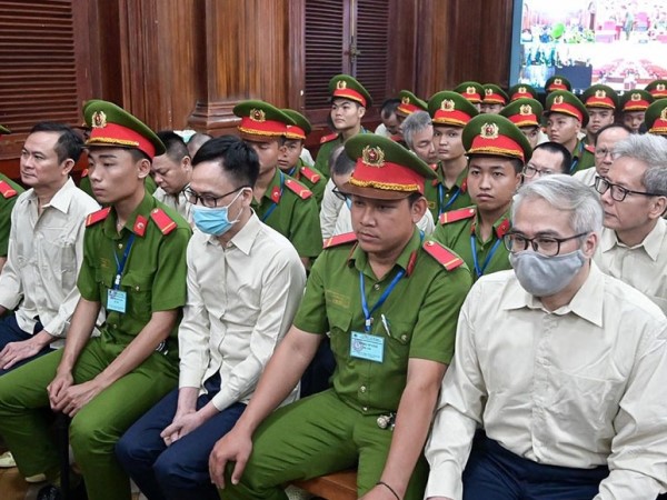 'Mắt xích' lật tẩy hành vi nhận hối lộ của 2 cựu Cục trưởng Đăng kiểm