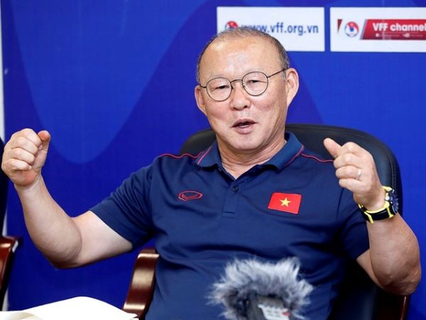 Hé lộ mức lương cao cho HLV Park Hang-seo nếu tới dẫn dắt ĐT Malaysia