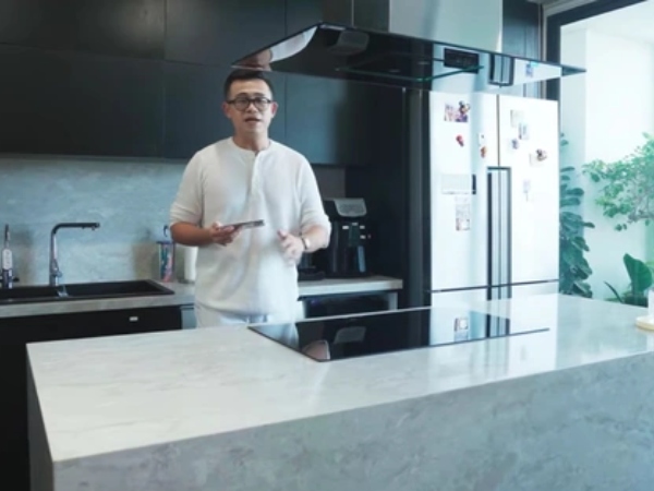 Một nam MC khoe nhà 127m2 với nhiều thiết bị đắt tiền: Phải phấn đấu rất lâu mới có tiền mua nhà