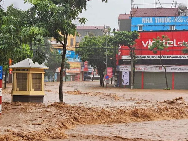 Tìm thấy 6 thi thể trong vụ sạt lở đất kinh hoàng