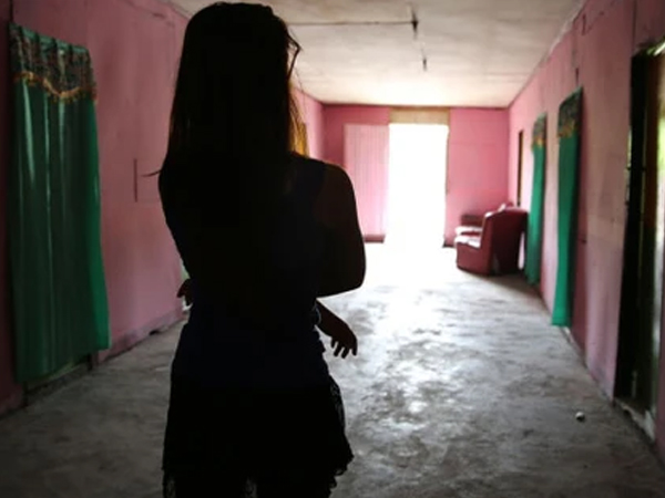 Nữ sinh Trung Quốc lây HIV cho 16 người: 'Tôi không biết một lần 'qua đêm' có thể khiến mình nhiễm bệnh'