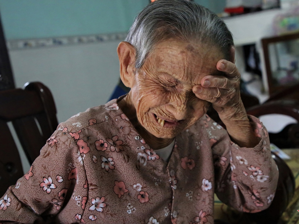 Mẹ Việt Nam anh hùng 103 tuổi: Nước mắt vẫn chưa ngừng rơi, mong tìm được mộ con