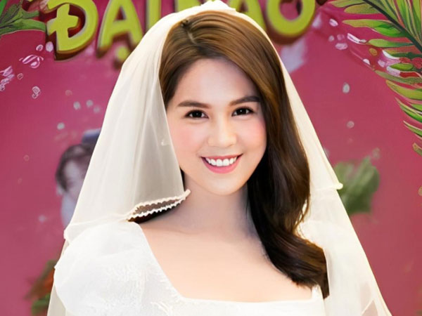 Xôn xao hình ảnh Ngọc Trinh mặc váy cưới ở quê