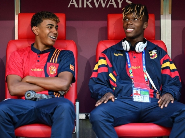 Nico Williams nhận đề nghị gia hạn khủng, Barca gặp khó
