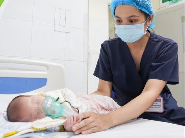 1 tháng có 400 trẻ tới Bệnh viện Nhi Trung ương khám và điều trị vì cùng 1 'thủ phạm'