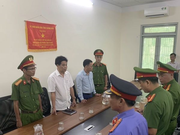 Bắt Phó Chi Cục trưởng Chi cục Quản lý Đất đai tỉnh Quảng Nam