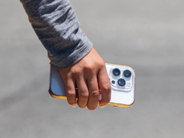 Bộ tính năng trí tuệ nhân tạo Apple Intelligence lỗi hẹn