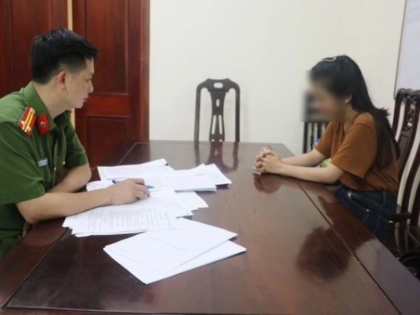 Nữ nhân viên kinh doanh dùng 'độc chiêu' lừa đảo cầm cố 13 xe ô tô của khách hàng