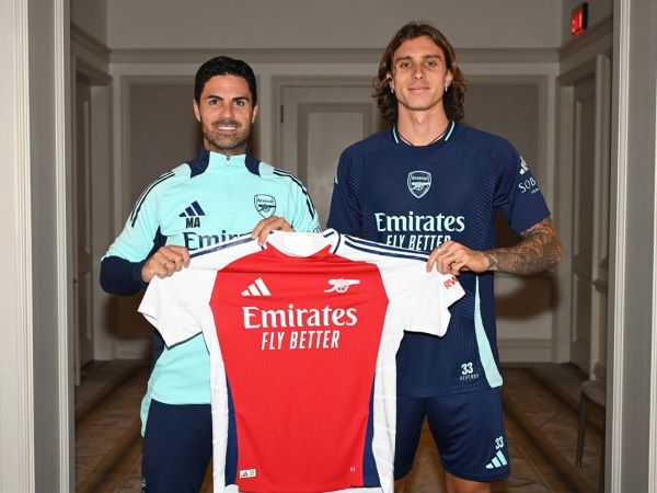 Arsenal công bố hợp đồng 'bom tấn' người Italy