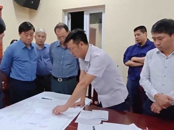 Sập hầm lò, 5 công nhân tử vong