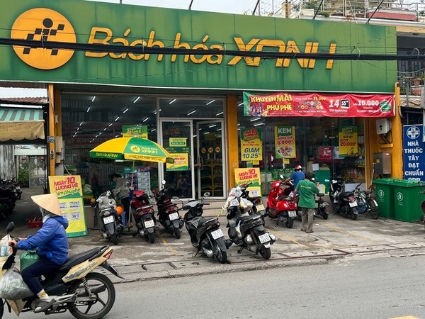 Hai 'ông lớn' bán lẻ đóng thêm cả trăm cửa hàng FPT Shop và Điện Máy Xanh