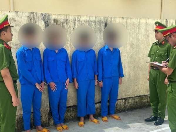 Hàng trăm người bị lừa vì chiêu 'hỗ trợ lấy lại tiền' trên mạng xã hội