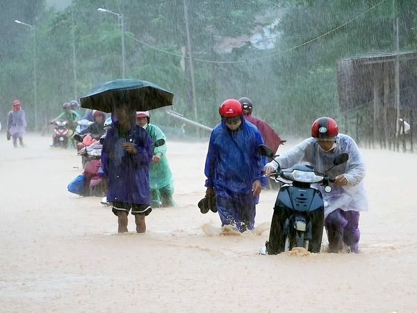 La Nina sắp bắt đầu, mưa lũ dồn dập và khắc nghiệt