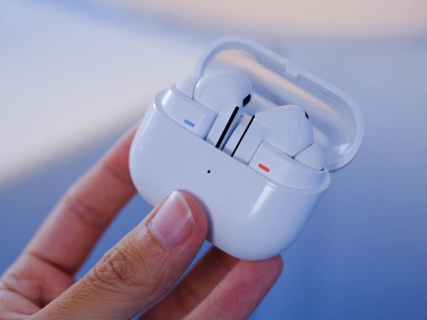 Thái tử Samsung tức giận vì sản phẩm bị tố sao chép Apple: Không khí nội bộ 'rất căng thẳng'