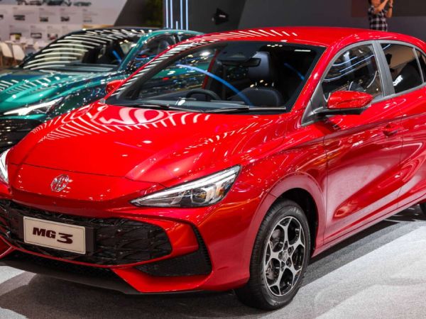 Ô tô giá rẻ 320 triệu đồng khiến Kia Morning, Grand i10 ở Việt Nam 'khóc thét', 'uống' 4,4lít/100 km