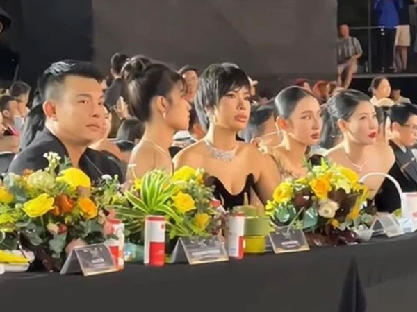 Thuỳ Tiên - Minh Tú 'sượng trân', dàn giám khảo thái độ lạ khi nghe công bố Tân Miss Grand Vietnam