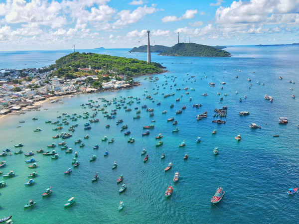TP đảo đầu tiên của Việt Nam từng 'kêu cứu' vì vắng khách, nay thu từ du lịch hơn 11.200 tỷ trong 6 tháng