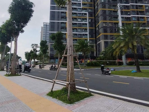 Một phụ nữ nước ngoài không mặc quần áo tử vong dưới chung cư ở TP HCM