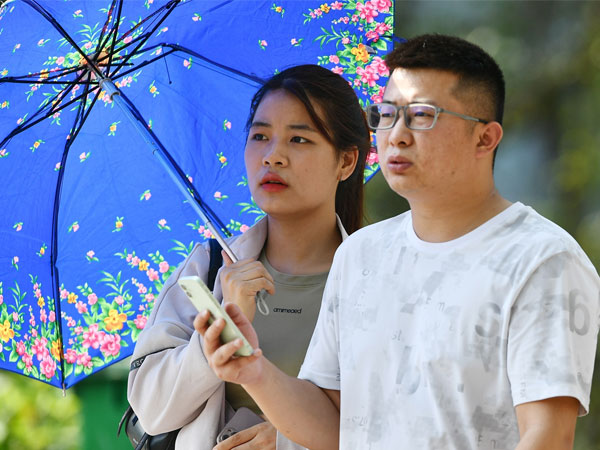 Dự báo thời tiết 5/8/2024: Hà Nội nắng nóng xen mưa giông đầu tuần