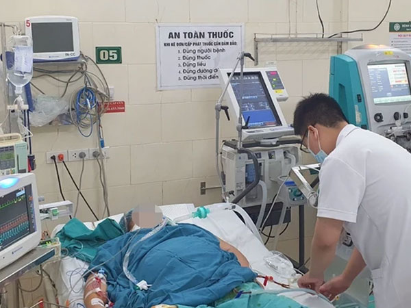 Thanh niên 25 tuổi ở Hà Nội suy gan nặng, tiểu cầu tụt nhanh sau 5 ngày sốt cao, bác sĩ cảnh báo căn bệnh đang vào mùa