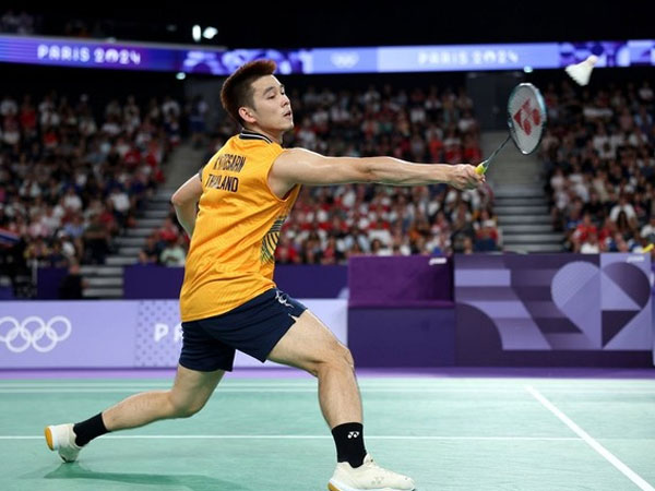 Tay vợt Thái Lan thảm bại trước 'người khổng lồ', vỡ mộng giành HCV cầu lông Olympic Paris 2024