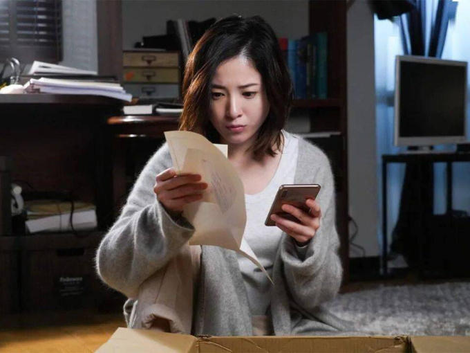 Phát hiện chồng tham gia nhóm lớp mẫu giáo dù con đã lên cấp 3, vợ tìm ra sự thật đau lòng