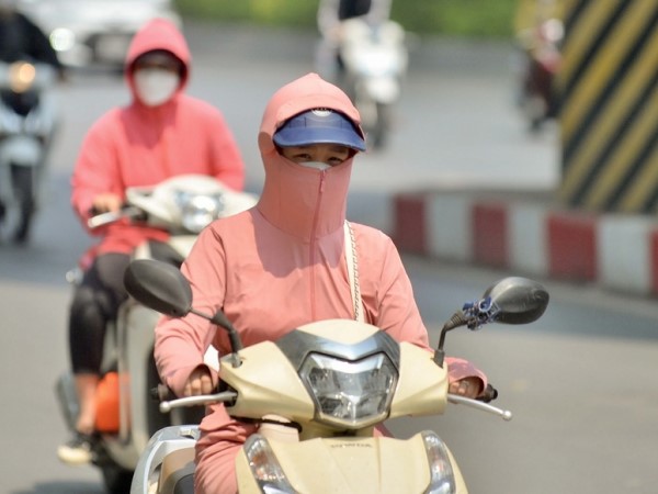 Dự báo thời tiết ngày 7/8/2024: Hình thái thời tiết nắng gắt và mưa dông cùng kéo dài