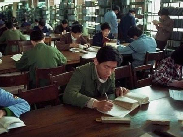 Thần đồng 16 tuổi đỗ thủ khoa ĐH nhưng 30 năm thất nghiệp, sống nhờ trợ cấp 1 triệu đồng/tháng: Nguyên nhân khiến ai nghe cũng 'lặng người'