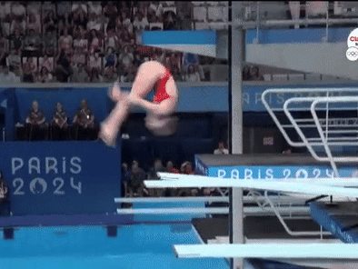 Pha nhảy cầu đáng quên tại Olympic 2024: Vừa nguy hiểm vừa phải nhận toàn điểm 0