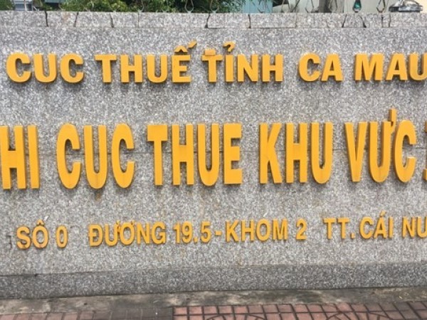 Bắt tạm giam hai lãnh đạo chi cục thuế ở Cà Mau