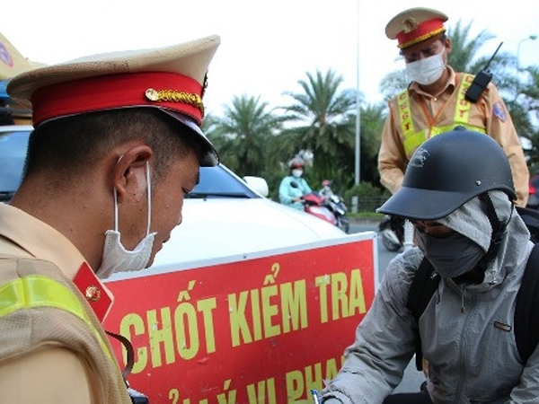 Đề xuất trừ điểm bằng lái: Đủ 12 tháng không vi phạm mới được phục hồi điểm