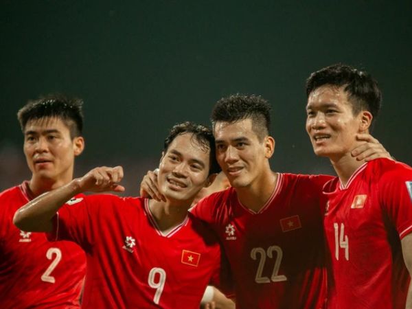 Nóng: Tuyển Việt Nam chốt thời gian và địa điểm đấu Thái Lan, mời thêm 1 đội châu Âu cực mạnh