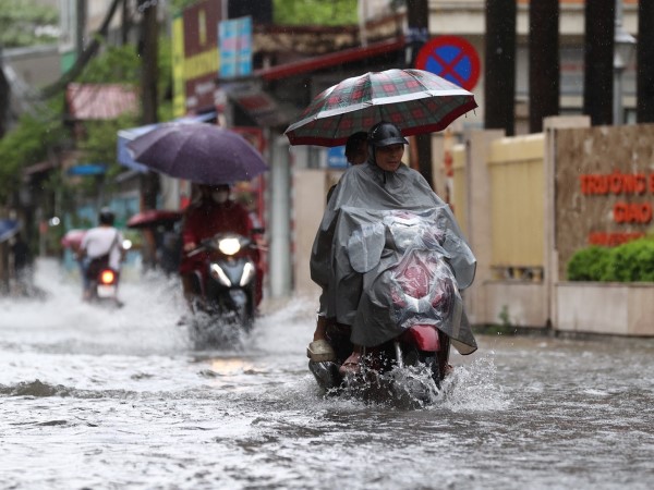 Dự báo thời tiết 11/8/2024: Bắc Bộ mưa lớn diện rộng, Trung Bộ nắng nóng