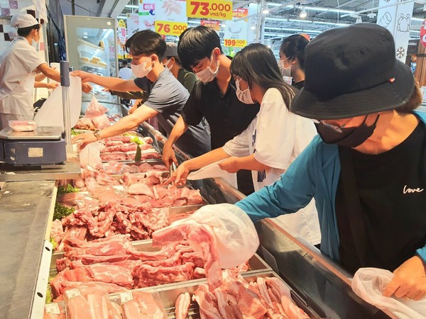 Giá thịt lợn tăng mạnh, nhiều ‘ông lớn’ chăn nuôi trúng đậm, lãi gấp chục lần
