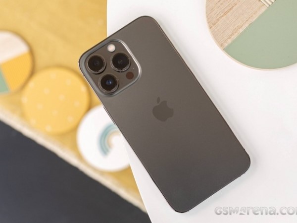Giá iPhone 13, iPhone 13 Pro, iPhone 13 Pro Max mới nhất rẻ vô địch, chỉ 13 triệu đồng xịn không kém iPhone 15