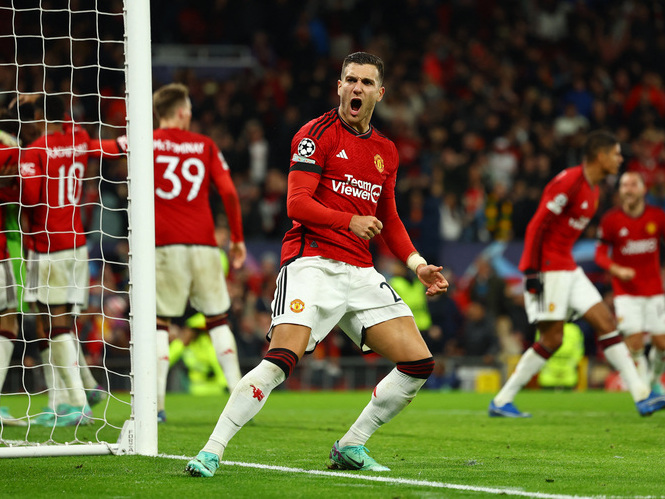Man United được dự đoán chưa thể trở lại top 4 Premier League