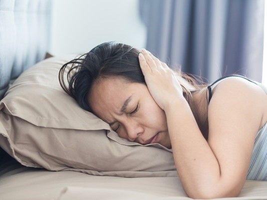 Cơ thể âm thầm nuôi tế bào ung thư, sáng ngủ dậy sẽ có 7 dấu hiệu này