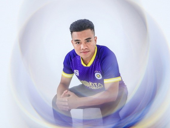 Hai lần 'dính đòn' chuyển nhượng V.League, đội bầu Hiển giờ phải 'chữa cháy' theo cách nào?