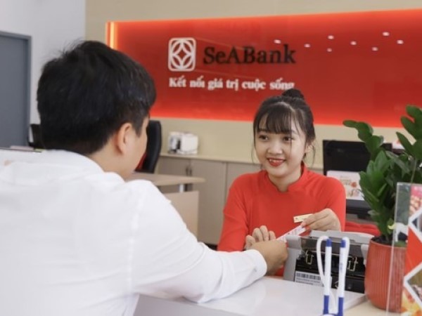 Nhiều 'sếp lớn' ngân hàng từ nhiệm, có nơi 4 phó tổng cùng nghỉ