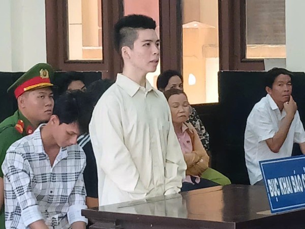 Kết cục của nam sinh đâm chết người ở cổng trường