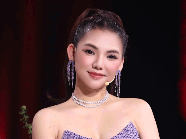 Myra Trần xin lỗi