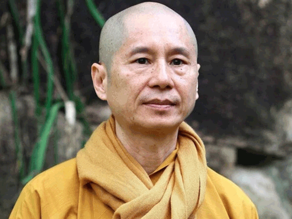 Bộ Nội vụ nói gì trước kiến nghị xử lý nghiêm nhà sư rao giảng kinh Phật trái phép gây hoang mang?