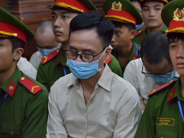 Bị đề nghị án đến 25 năm tù, cựu Cục trưởng Cục Đăng kiểm Việt Nam nói ‘mong được về với vợ’
