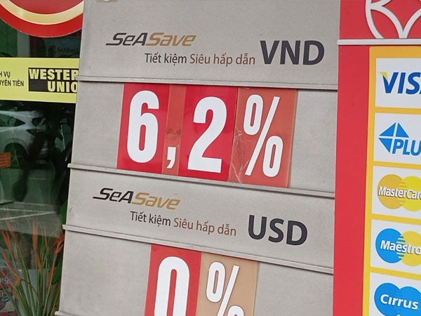 Lãi suất huy động trên 6% tại các ngân hàng bất ngờ 'rơi rụng' dần