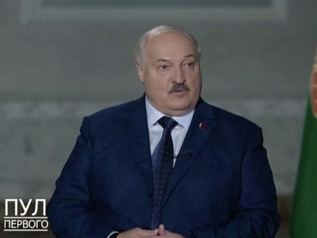 Tổng thống Lukashenko: Ukraine triển khai hơn 120.000 quân ở biên giới với Belarus