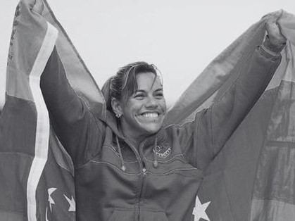 Nhiều ngày không thấy nữ VĐV Olympic ra ngoài, cảnh sát ập vào phát hiện sự thật đau lòng