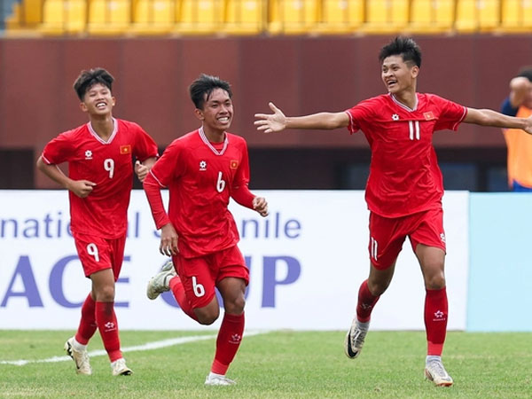 'Quân sư' Brazil dần tìm ra công thức, tuyển Việt Nam có thể vô địch giải đấu trên đất Trung Quốc?