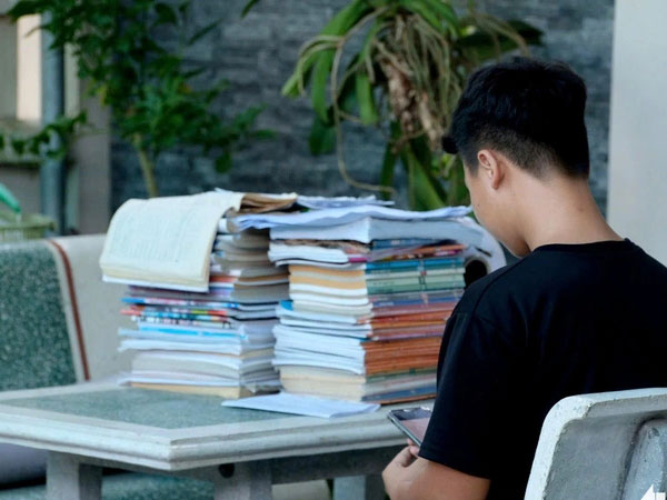 Nam sinh Thái Bình sốc và hụt hẫng khi tụt 11 điểm sau thanh tra, từ đỗ thành trượt lớp 10