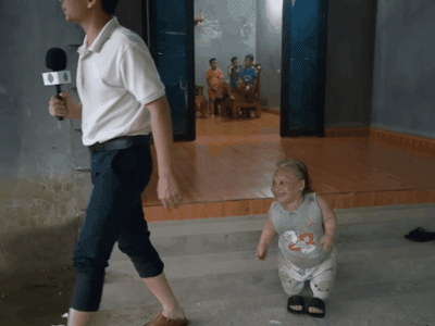 Người phụ nữ 56 tuổi ở Phú Thọ bé như trẻ lên 2: Làm việc nhà cực giỏi, xấu hổ khi nói về chuyện tình cảm