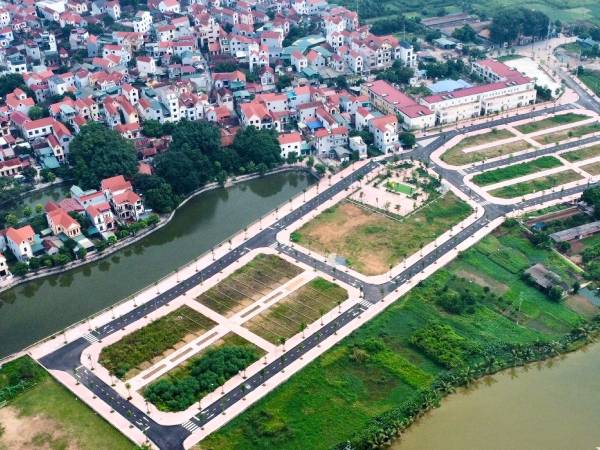 Huyện Hoài Đức tạm hoãn đấu giá đất sau loạt chỉ đạo nóng về kiểm tra